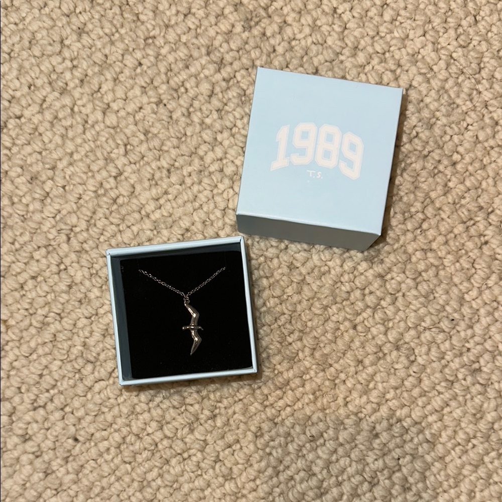 Taylor Swift “1989” Seagull Necklace